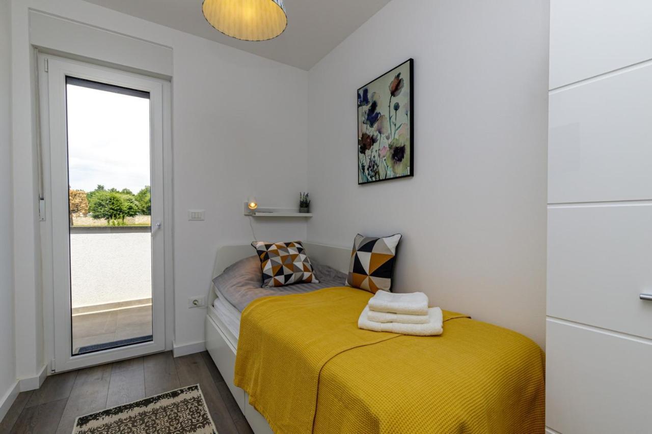 Sabena Apartment With Private Whirlpool Poreč Extérieur photo