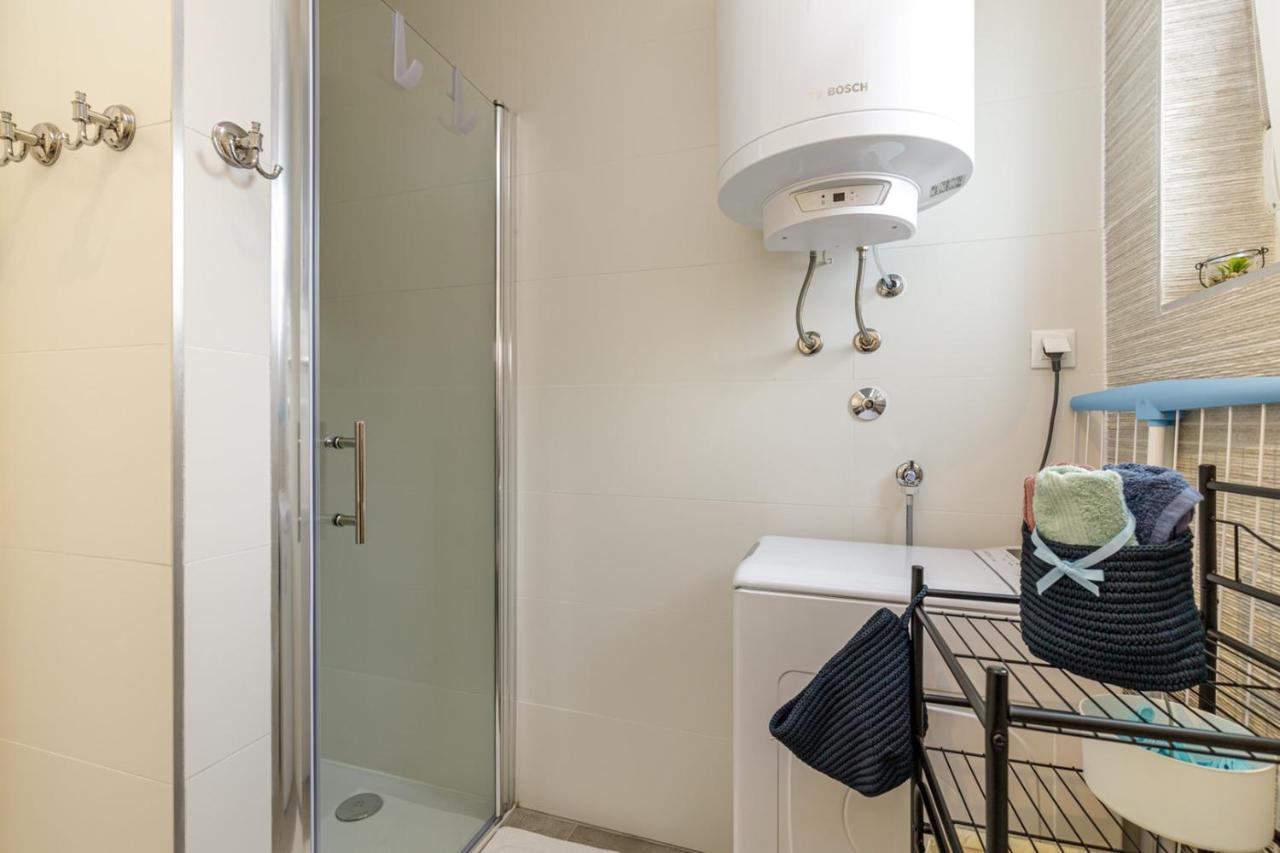 Sabena Apartment With Private Whirlpool Poreč Extérieur photo